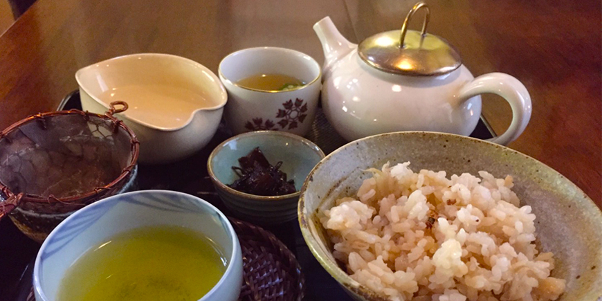 日本茶とバッチフラワーエッセンス
